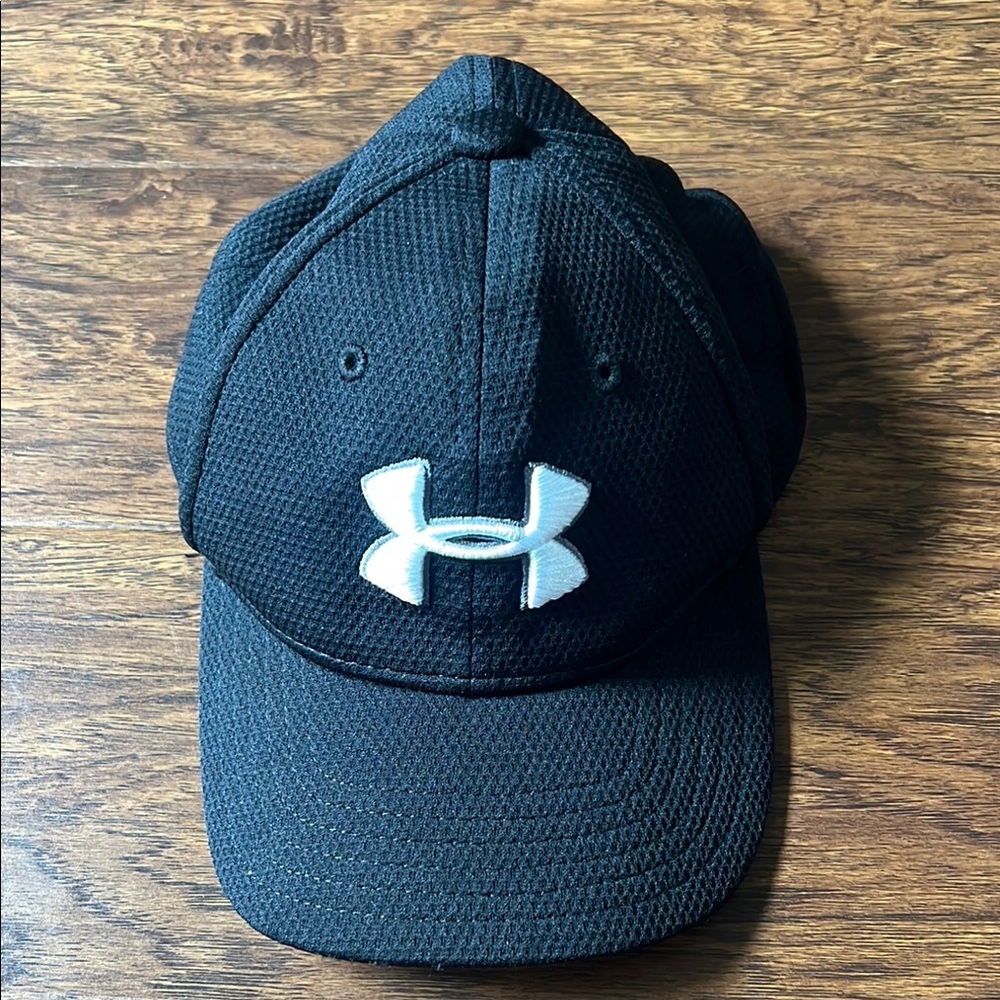 Under Armour Black Mesh Cap kids 1-3 years